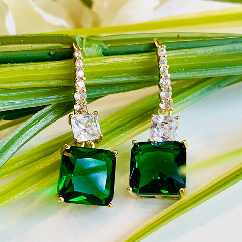The Rich Girl - Emerald Trendy Earring Set
